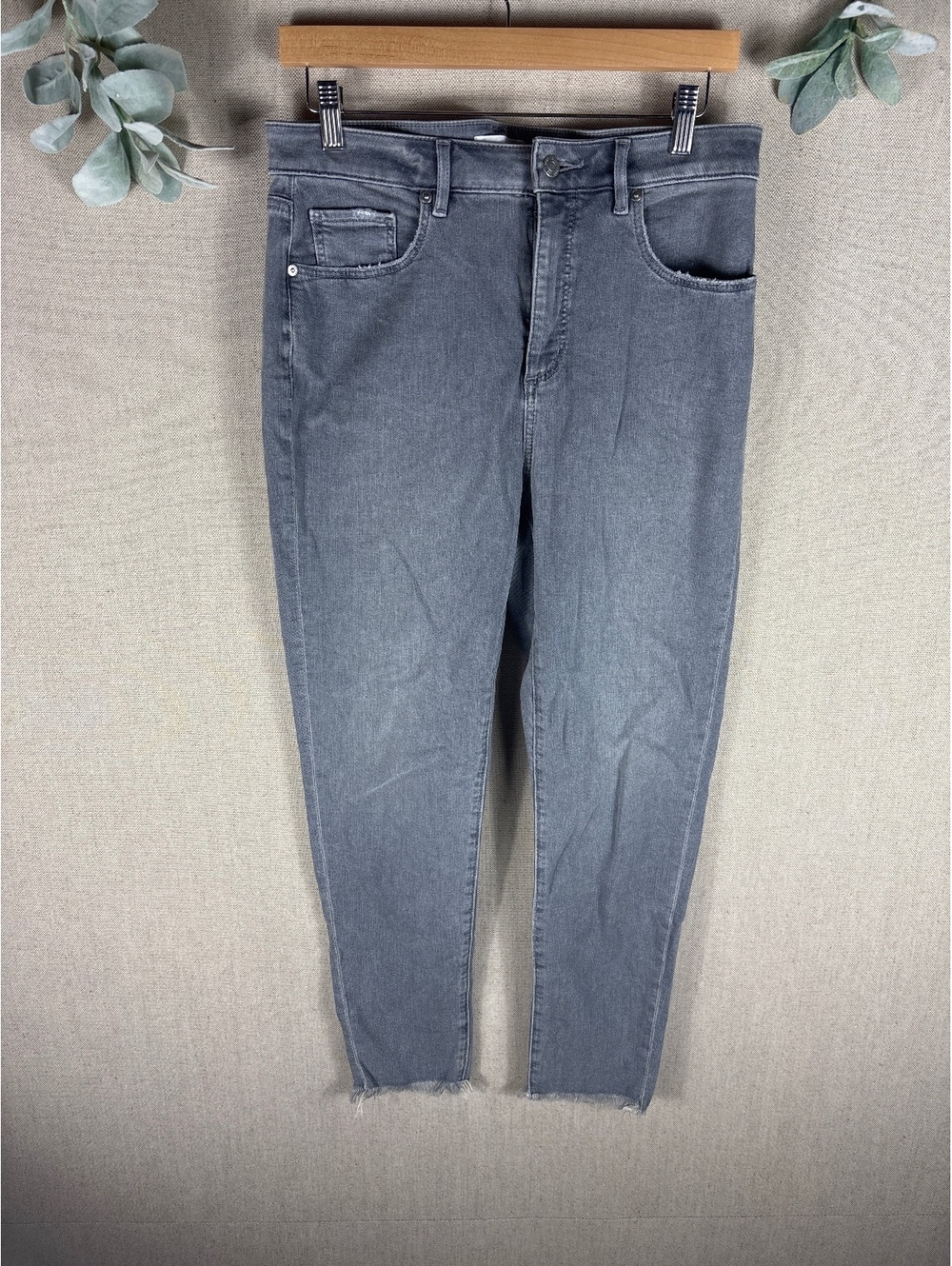 Loft > The Curvy Skinny Gray Distressed Jeans 10